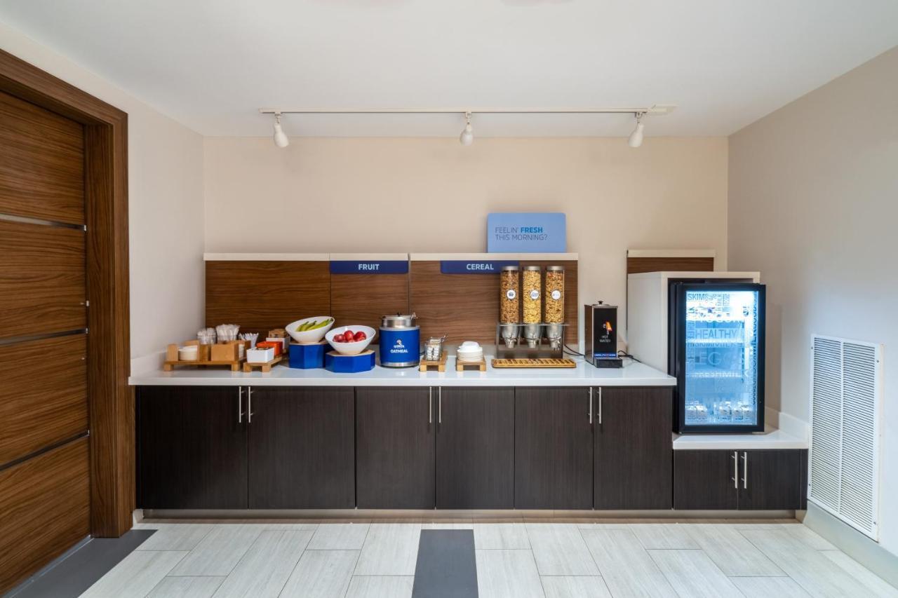 Holiday Inn Express Hotel & Suites Talladega By Ihg Kültér fotó